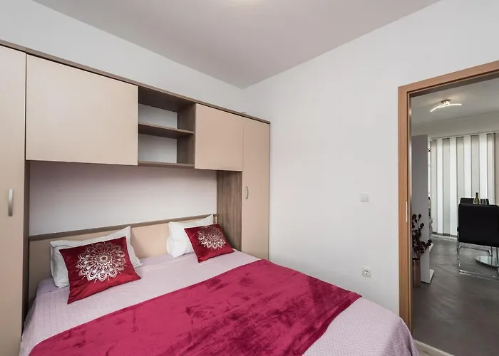 Апартаменты Lavi Задар